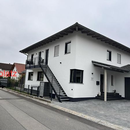 Ferienzimmer Frank, Self-Check-In Nach 21Uhr Niederalteich Exterior foto